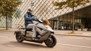 BMW CE 04